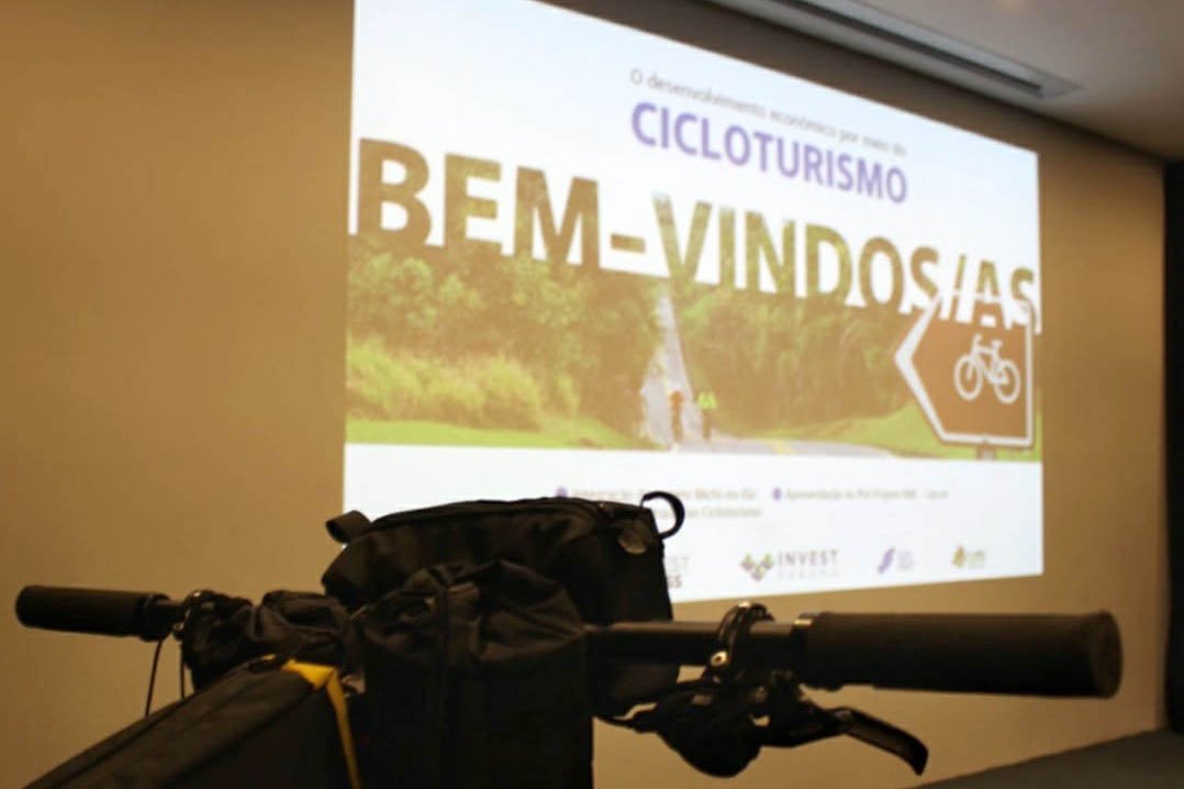 1º Encontro Paranaense de Cicloturismo _ Lobi.com.br _ Ivan Mendes apresenta o Cicloturismo Autoguiado © Invest Paraná
