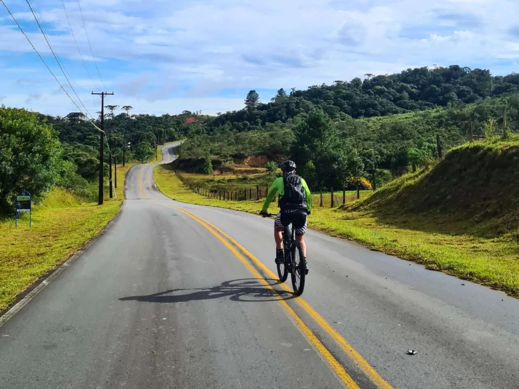 Brasileiro cruza EUA de bike e passa pela lendária Rota 66: 'De