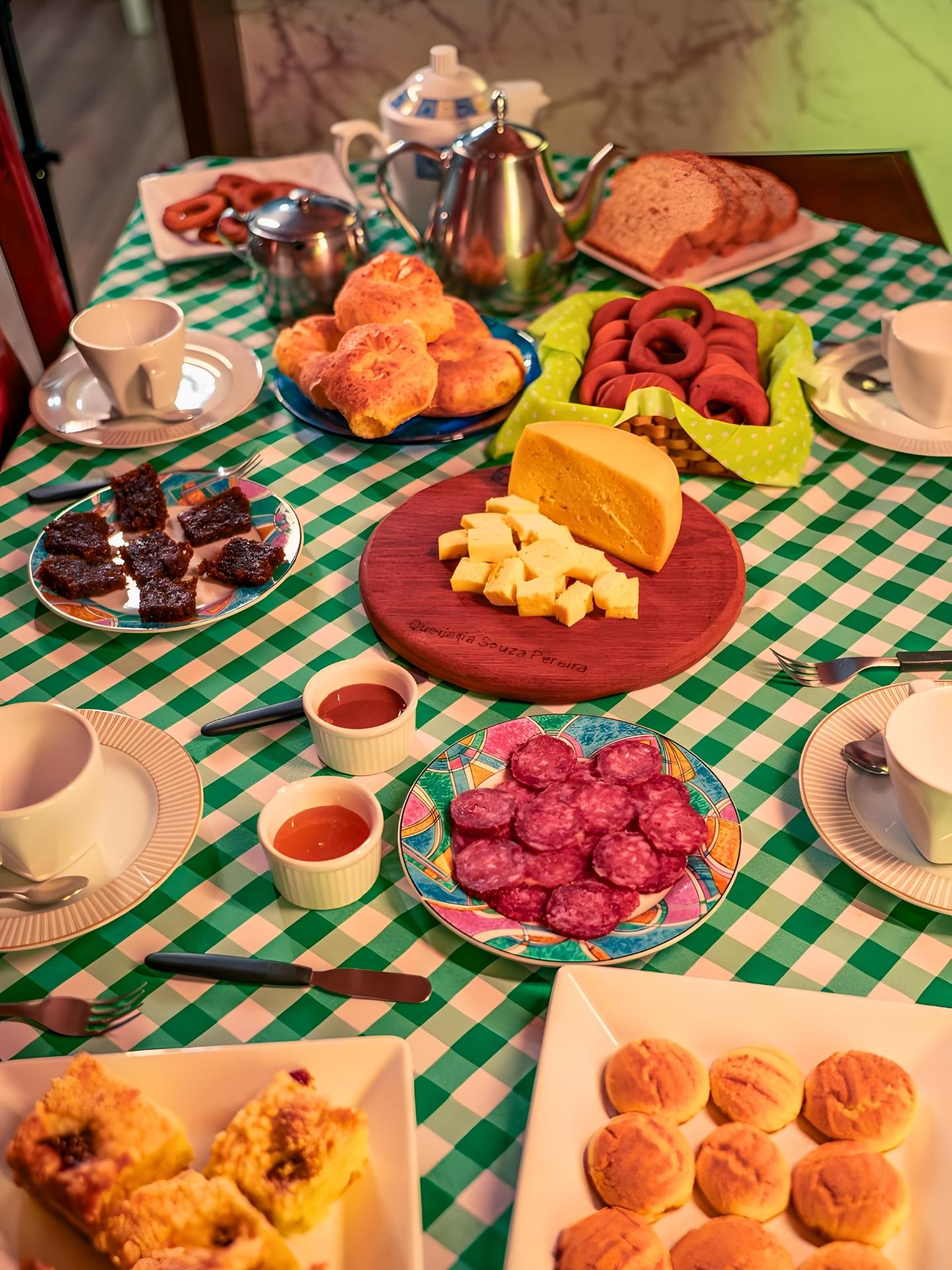 Café da amanhã retrata a Culinária gaúcha na Rota dos Tropeiros tem Cicloturismo e Identidade Cultural e História.