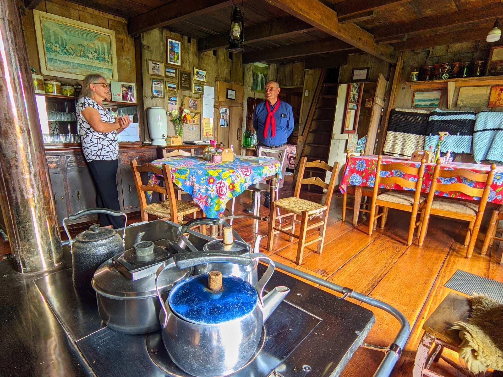 Prosa entre um gaúcho e o acolhimento na antiga casa da mulher tropeira.