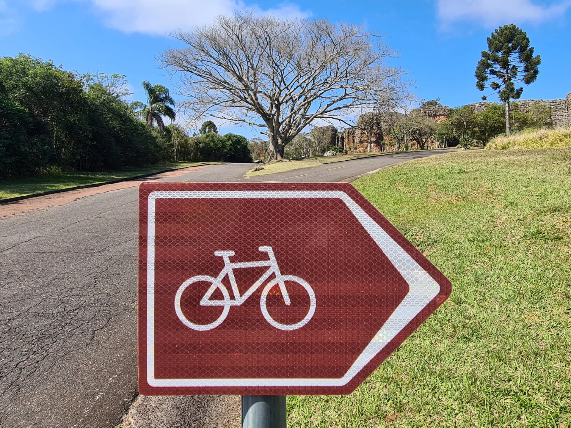 Sinalização Profissional para Cicloturismo Autoguiado